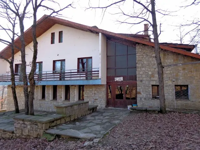 Topchiysko Hut