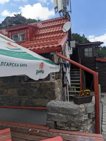Yastrebetz Hut