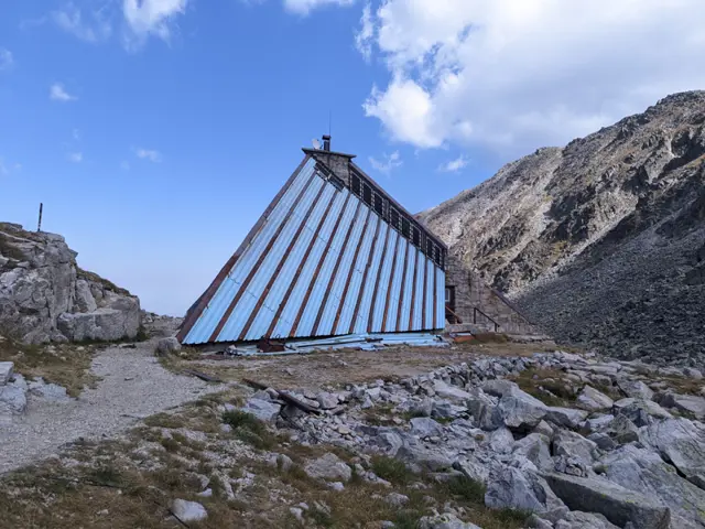 Ledeno Ezero Shelter