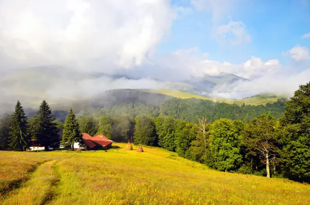 Benkovski Hut