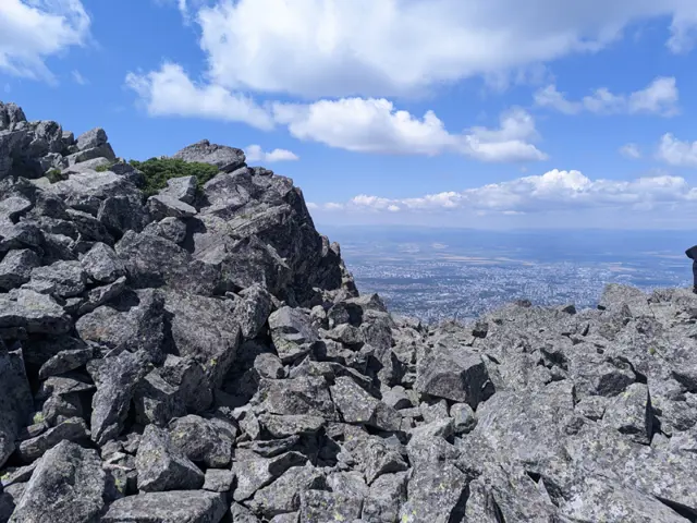 Kamen Del Peak