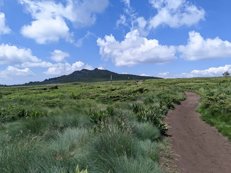 Ushite Peak