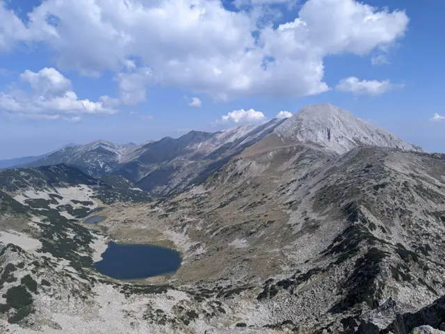 Хижа "Вихрен" – Муратово езеро - Муратов връх
